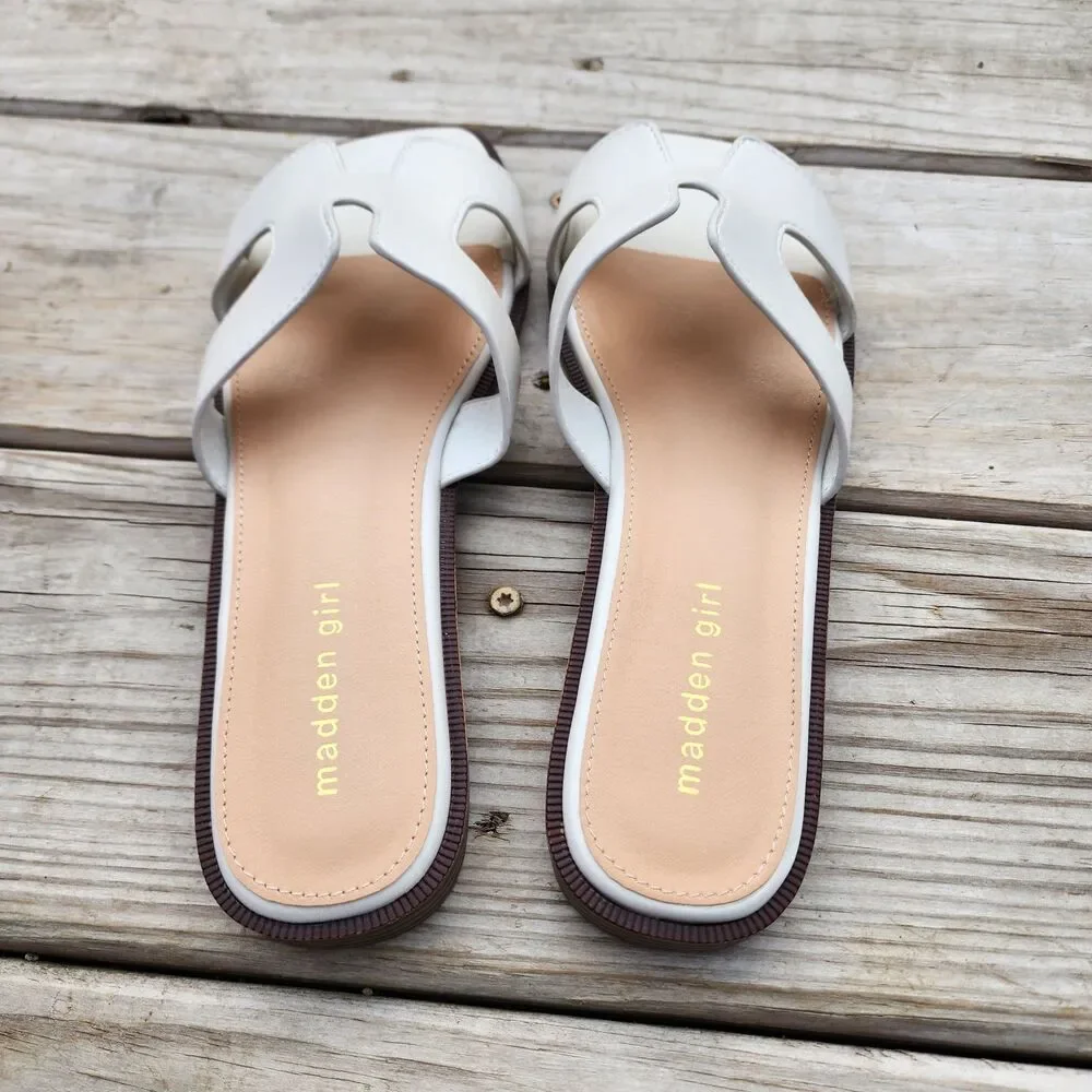 Madden Girl Women's Haileyy Sandals Bone Size 9.5